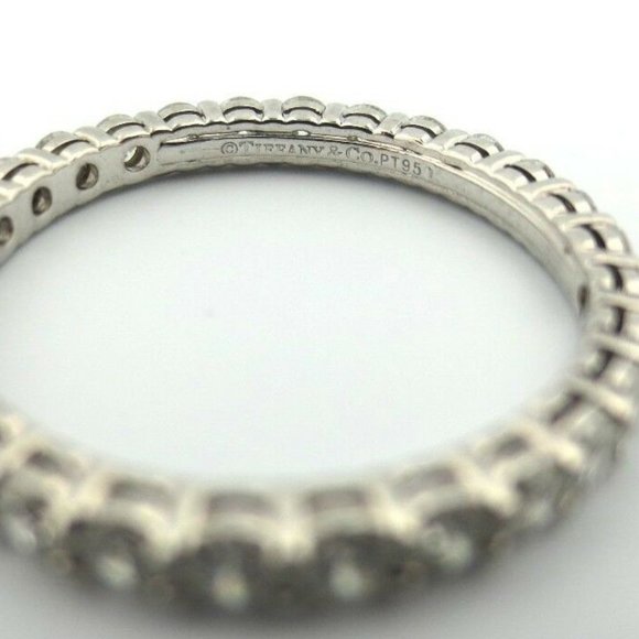 Platinum Embrace Shared Full Circle Diamond Ring - Picture 7 of 7